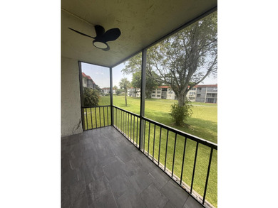 Beautiful 2-bedroom, 2-bathroom condo located in a secure, gated - photo 9
