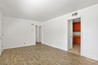 Welcome to 2444 E 39th Street where comfort, privacy, and value - photo 6