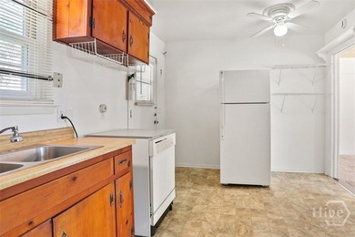 Welcome to 2444 E 39th Street where comfort, privacy, and value - photo 8