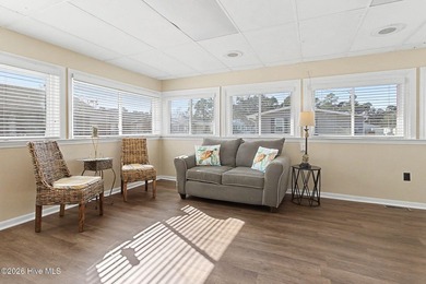 Escape to the beautiful White Lake! This 3-bedroom, 2-bathroom - photo 9