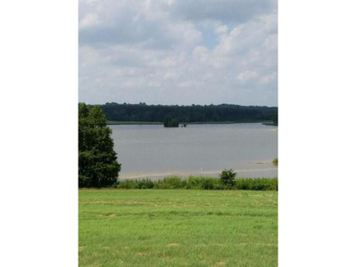 Nestled along the tranquil shores near Athens, this lakefront - photo 1