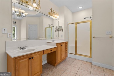 Opportunities like this don't come along often! Nestled on - photo 21