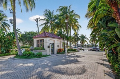 Rare opportunity to own a stunning & renovated SINGLE-LEVEL - photo 32