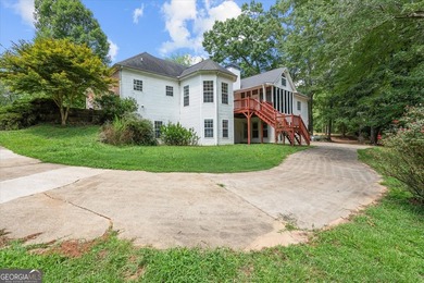 Opportunities like this don't come along often! Nestled on - photo 43