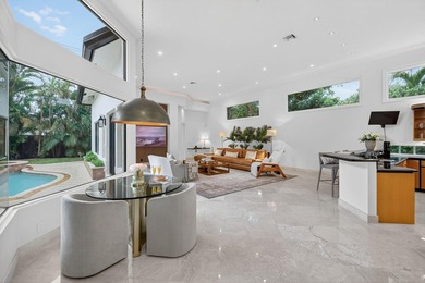 Rare opportunity to own a stunning & renovated SINGLE-LEVEL - photo 46