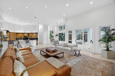 Rare opportunity to own a stunning & renovated SINGLE-LEVEL - photo 49