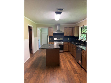 Welcome home to this beautifully completely remodeled 2-bedroom - photo 4