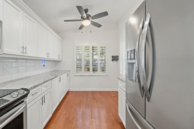 Beautifully remodeled single-story home offering 2 bedrooms, 2 - photo 6