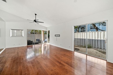 Beautifully remodeled single-story home offering 2 bedrooms, 2 - photo 10