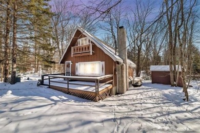 Lake Home For Sale in Coolbaugh, Pennsylvania