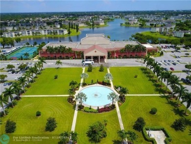 Lake Condo For Sale in Boca Raton, Florida