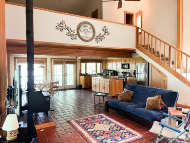 Storybook Cottage on the Water! Your own Private Retreat! - photo 12