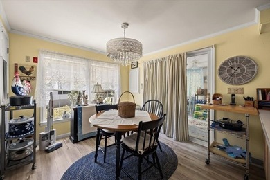 Welcome home to this well maintained, 2 bedroom 2 bath one level - photo 10