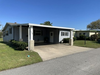 (private lake, pond, creek) Home For Sale in Plant City Florida