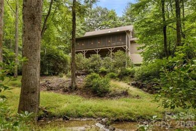 Come fall in love with this beautiful custom built home located - photo 41