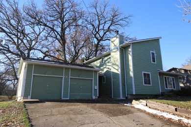 East Okoboji Lake  Home Sale Pending in Spirit Lake Iowa