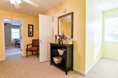 Charming lake cottage with deep water access (approximately 30 - photo 11