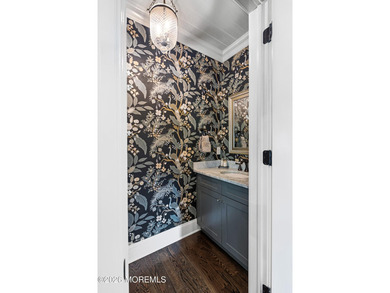 A truly exceptional custom residence in the heart of Monmouth - photo 19