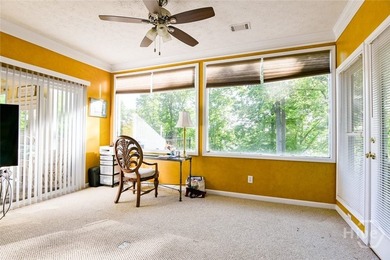 Charming lake cottage with deep water access (approximately 30 - photo 23