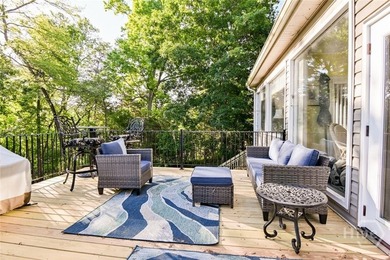 Charming lake cottage with deep water access (approximately 30 - photo 30