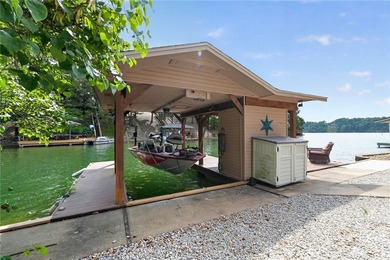 Luxury lakefront living on beautiful Loch Lomond. Nearly 4,000 - photo 41
