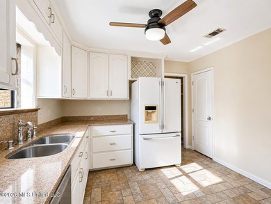 Tucked away in the highly sought-after Stark Bayou community - photo 3