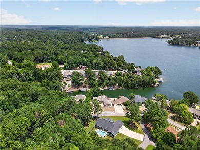 Luxury lakefront living on beautiful Loch Lomond. Nearly 4,000 - photo 49