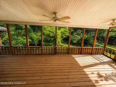 Tucked away in the highly sought-after Stark Bayou community - photo 9