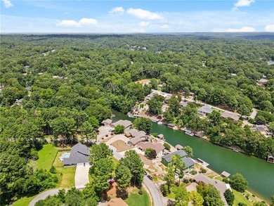 Luxury lakefront living on beautiful Loch Lomond. Nearly 4,000 - photo 50