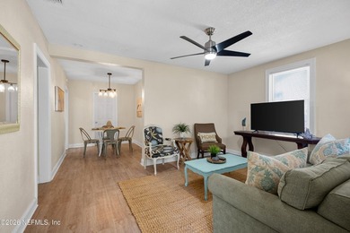 Welcome home to this charming 4-bedroom, 2-bath home just - photo 8