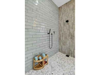 Stunner alert! Welcome to your dream home on the highly - photo 22