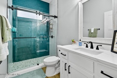 Stunner alert! Welcome to your dream home on the highly - photo 24