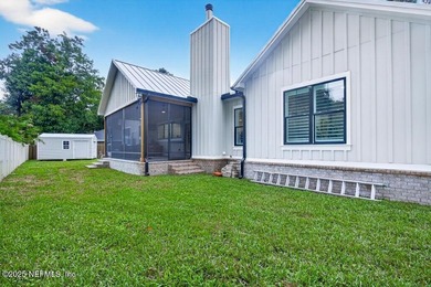 Stunner alert! Welcome to your dream home on the highly - photo 30
