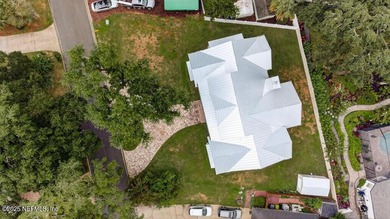 Stunner alert! Welcome to your dream home on the highly - photo 34