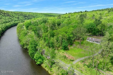 Lake Home For Sale in Hawley, Pennsylvania