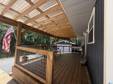 Fully renovated in 2019- Turn key lake home for full time living - photo 3