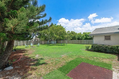 Spacious split 4 bedroom CBS home in the Beautiful Willows - photo 3