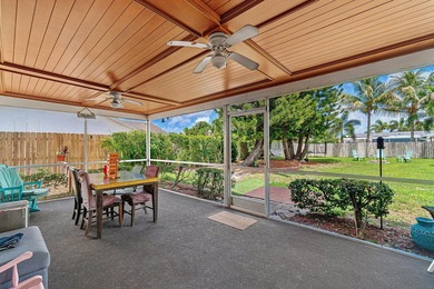 Spacious split 4 bedroom CBS home in the Beautiful Willows - photo 5