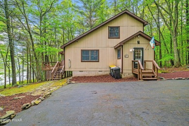 Lake Home For Sale in Hawley, Pennsylvania
