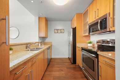 This contemporary urban condo at The Globe offers an ideal mix - photo 9