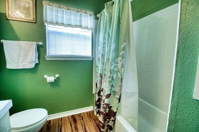 Welcome to this well-maintained 3-bedroom, 2-bath home that - photo 13