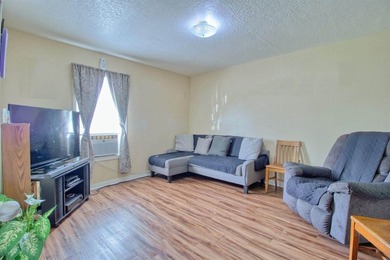 Welcome to this well-maintained 3-bedroom, 2-bath home that - photo 14