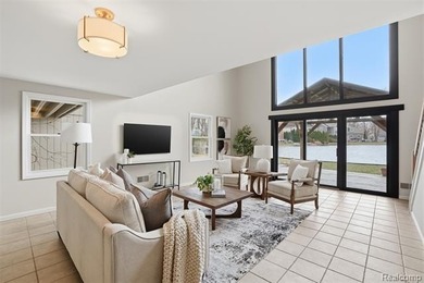 Experience magnificent lakefront living with 125* of waterfront - photo 17