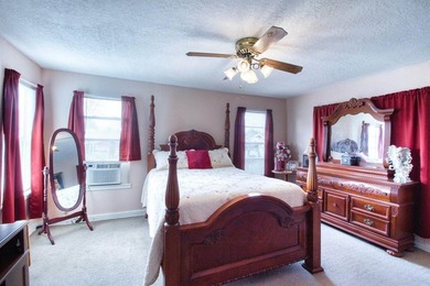 Welcome to this well-maintained 3-bedroom, 2-bath home that - photo 19