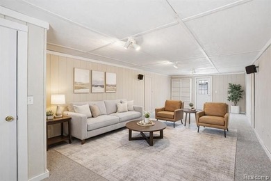 Experience magnificent lakefront living with 125* of waterfront - photo 30