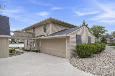 Experience magnificent lakefront living with 125* of waterfront - photo 36