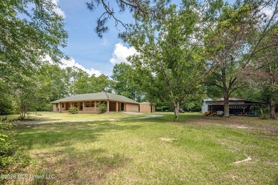 Nestled in the desirable Latimer community, this well-maintained - photo 2