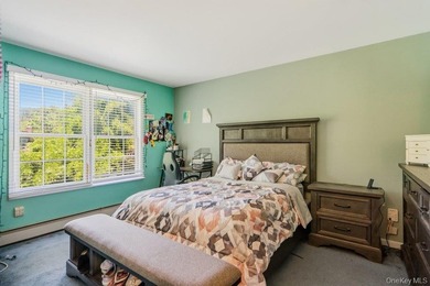 Welcome to this well maintained 3 bedroom, 2.5 bath home - photo 11