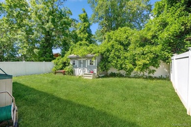 Welcome to this well maintained 3 bedroom, 2.5 bath home - photo 16