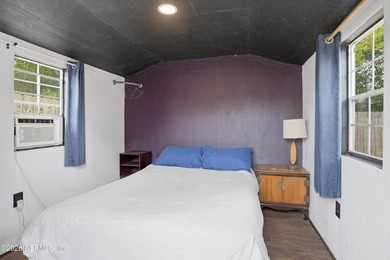 This 3-bedroom, 2-bath home with 1 car garage sits on a huge - photo 22